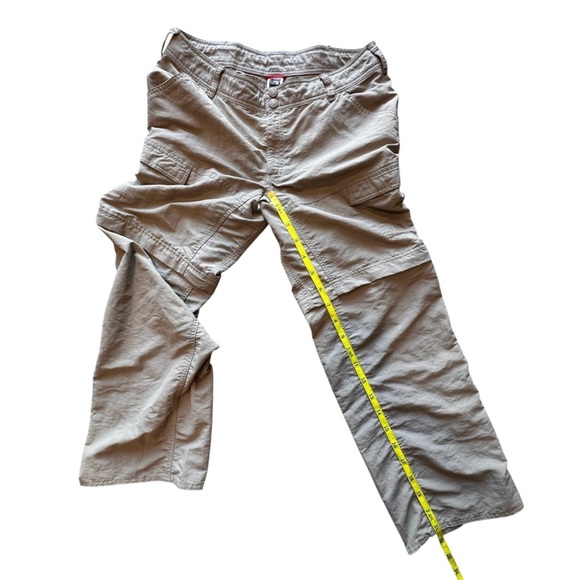 The North Face Women's Convertible Zip Off Cargo Khaki Pants Shorts Size 12 - Picture 8 of 9